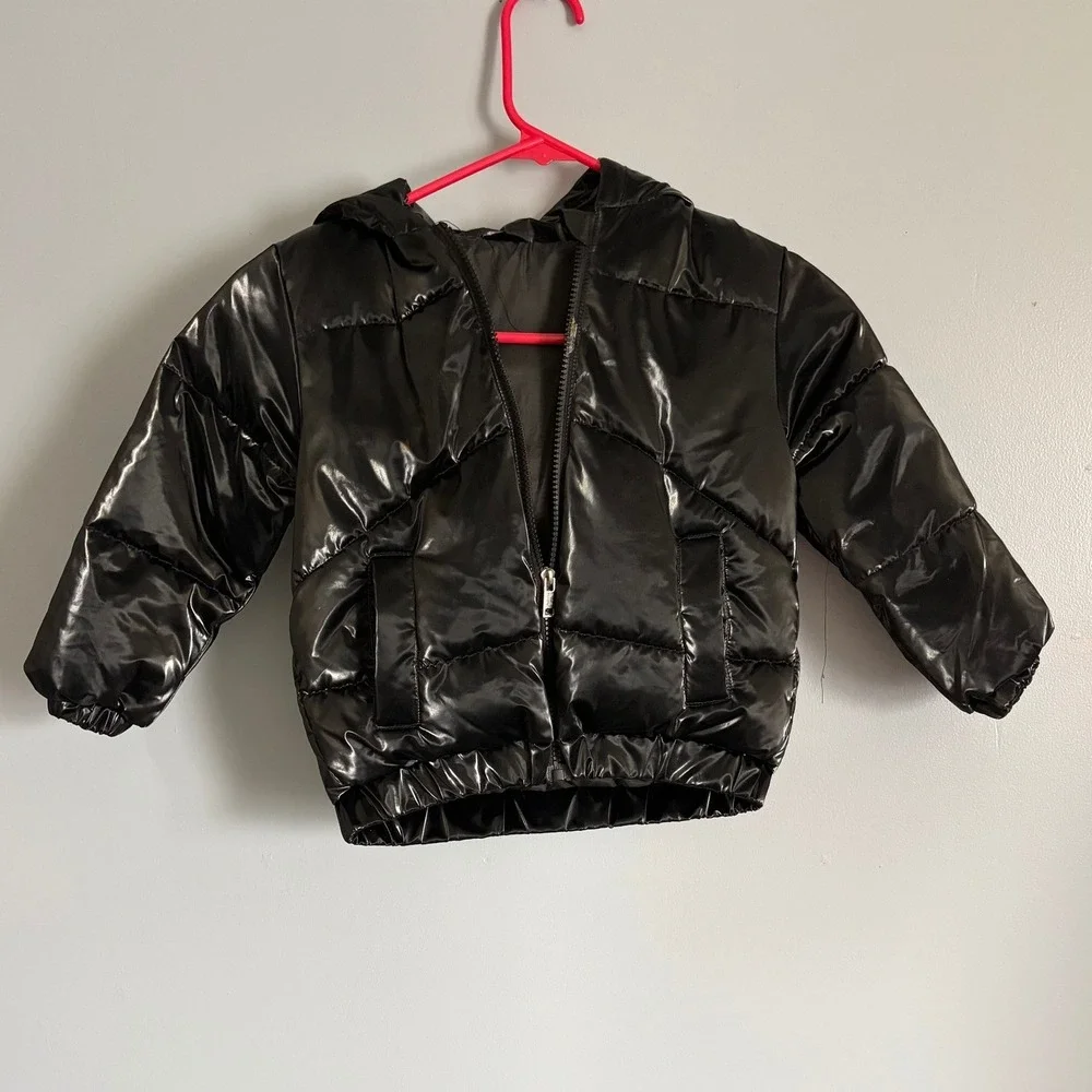 SHEIN Kids Shiny Black Hooded Puffer Jacket Wet Look Quilted Coat Size 5Y